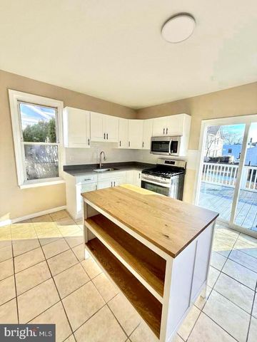 136 WEBSTER ST, Riverside, NJ 08075