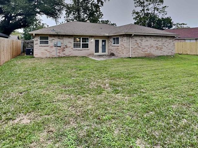 7022 Fox Knoll Lane, Humble, TX 77338