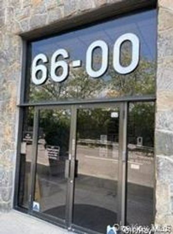 66-00 Queens Midtown Expreessway, Maspeth, NY 11378
