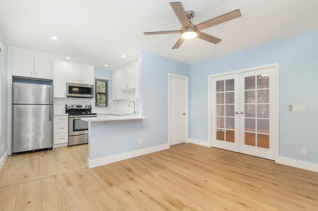 308 Croton Way B, West Palm Beach, FL 33401