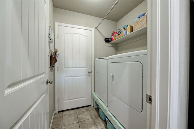 9541 SW 27th Street, Oklahoma City, OK 73128