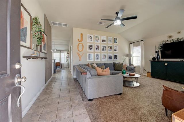 9541 SW 27th Street, Oklahoma City, OK 73128