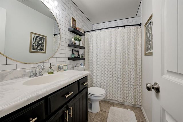 9541 SW 27th Street, Oklahoma City, OK 73128