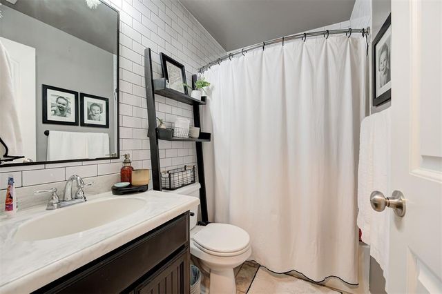 9541 SW 27th Street, Oklahoma City, OK 73128