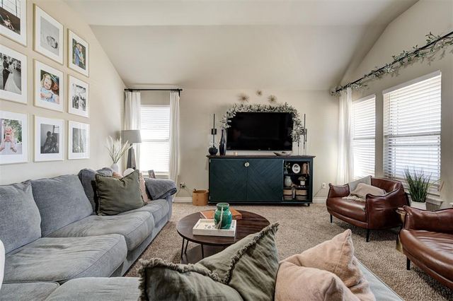 9541 SW 27th Street, Oklahoma City, OK 73128