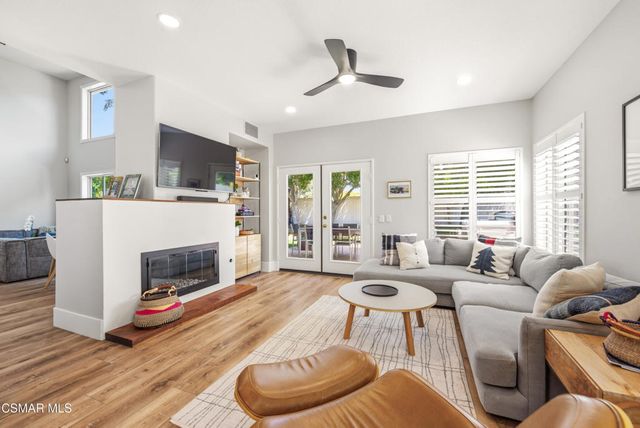 178 Giant Oak Avenue, Newbury Park, CA 91320