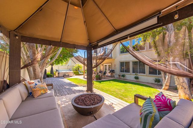 178 Giant Oak Avenue, Newbury Park, CA 91320