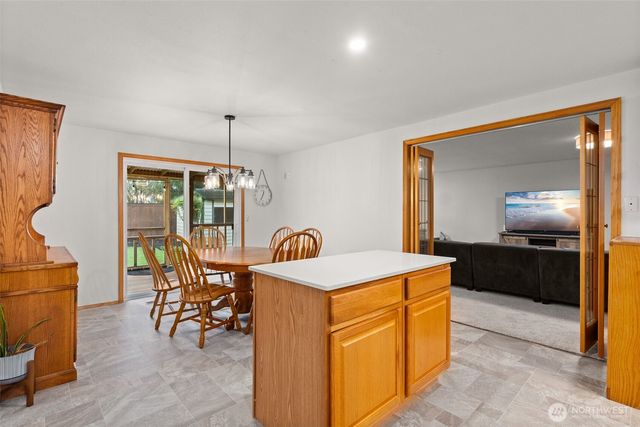 8825 Skokomish Way NE, Olympia, WA 98516