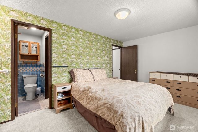 8825 Skokomish Way NE, Olympia, WA 98516