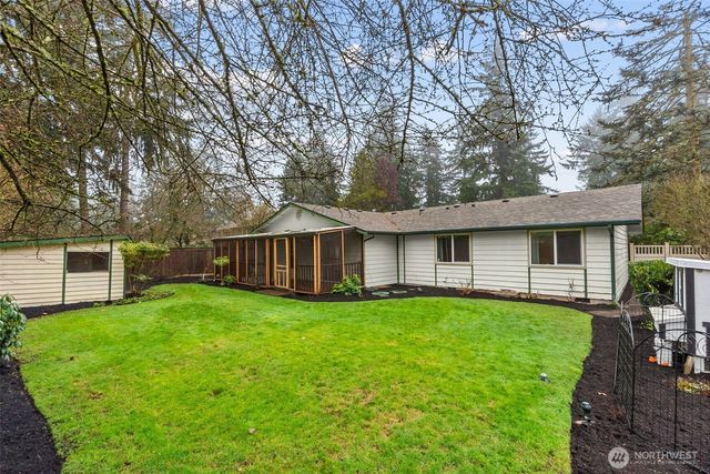 8825 Skokomish Way NE, Olympia, WA 98516