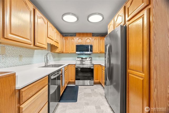 8825 Skokomish Way NE, Olympia, WA 98516