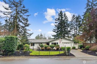 8825 Skokomish Way NE, Olympia, WA 98516