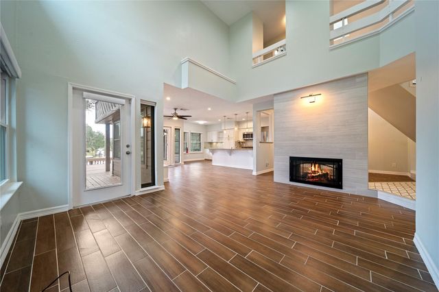 2662 Sailboat Drive, Houston, TX 77058