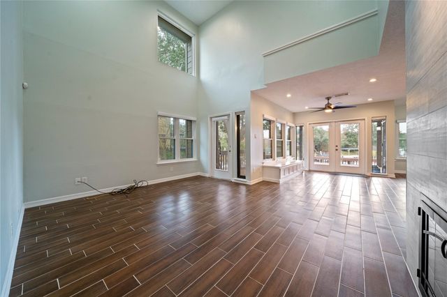 2662 Sailboat Drive, Houston, TX 77058