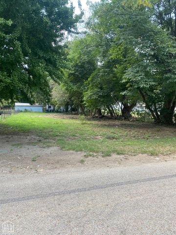 725 Burke, Jonesboro, AR 72401