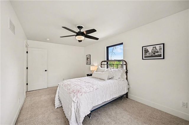 8305 NW Forest Drive, Weatherby Lake, MO 64152