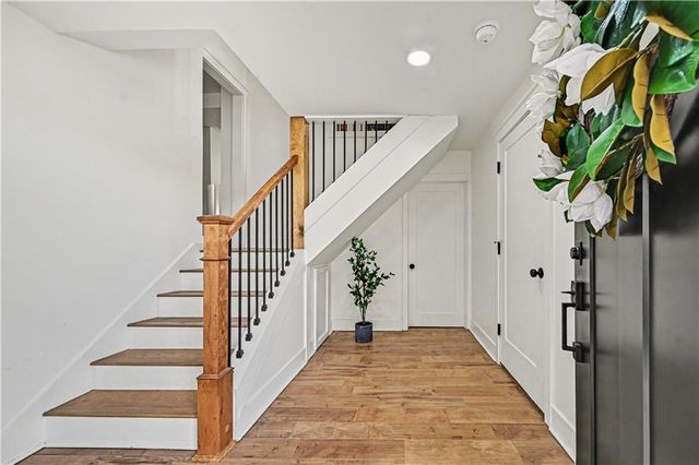 8305 NW Forest Drive, Weatherby Lake, MO 64152