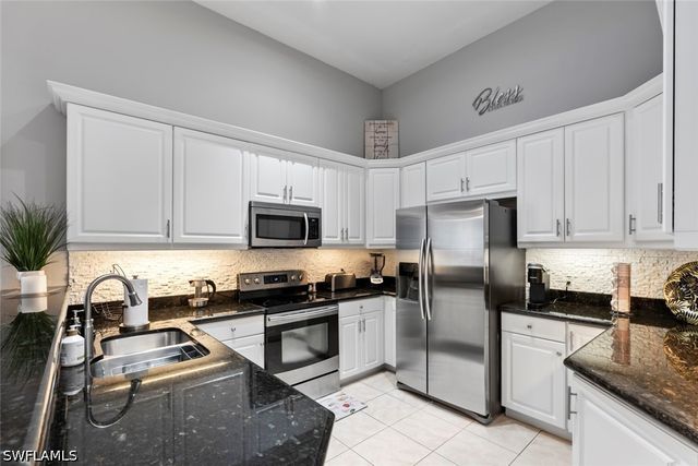 6051 Shallows WAY, Naples, FL 34109