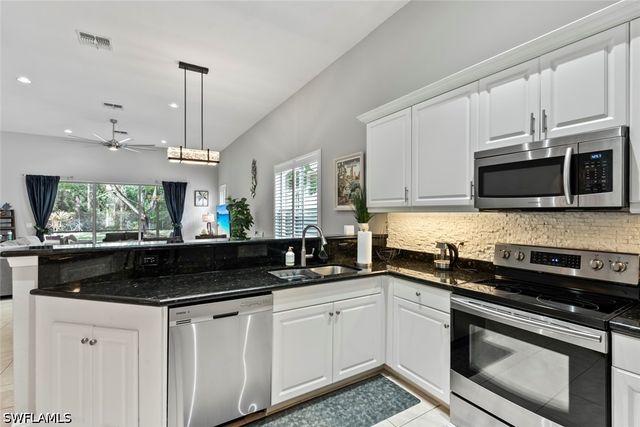 6051 Shallows WAY, Naples, FL 34109