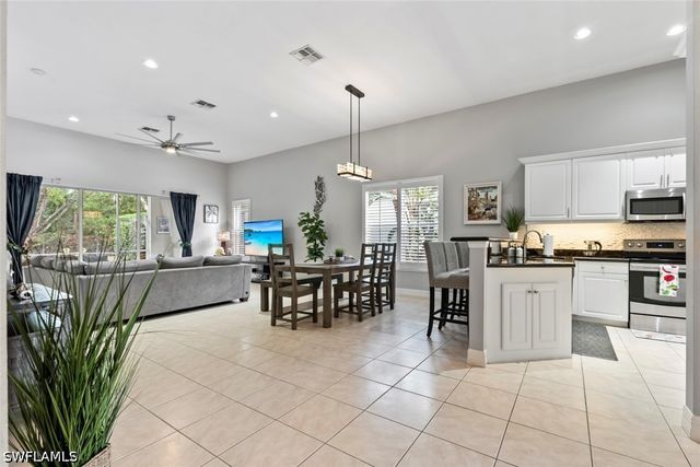 6051 Shallows WAY, Naples, FL 34109