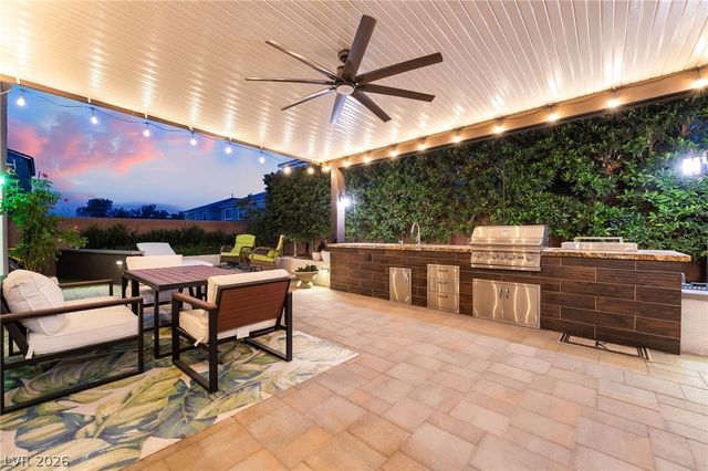 10130 Cache River Court, Las Vegas, NV 89141