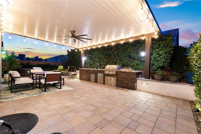 10130 Cache River Court, Las Vegas, NV 89141