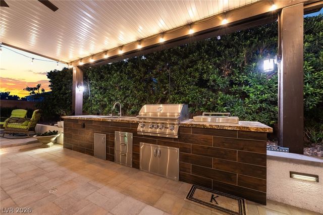 10130 Cache River Court, Las Vegas, NV 89141