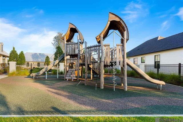 1704 Ville Marie St, Baton Rouge, LA 70808