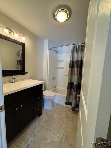 8313 West Point Drive, Clarence, NY 14051