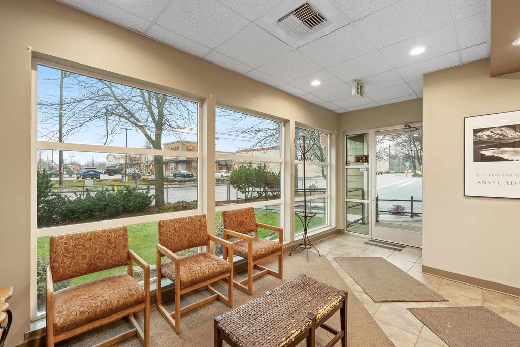 107 E Holland Ave, Spokane, WA 99218 photo 13