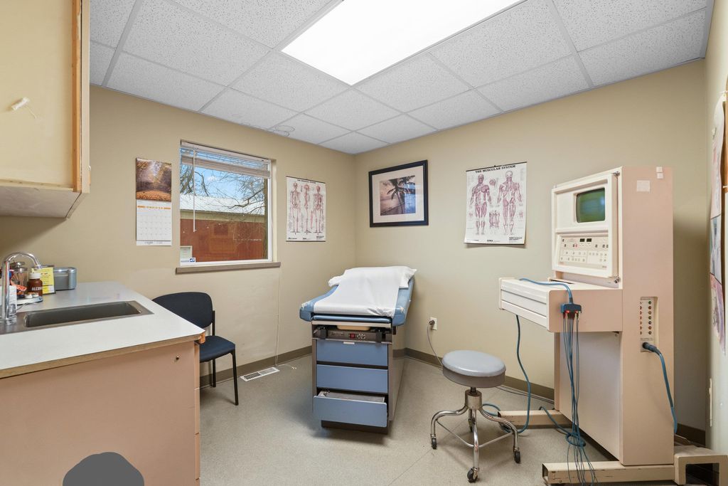 107 E Holland Ave, Spokane, WA 99218 photo 21