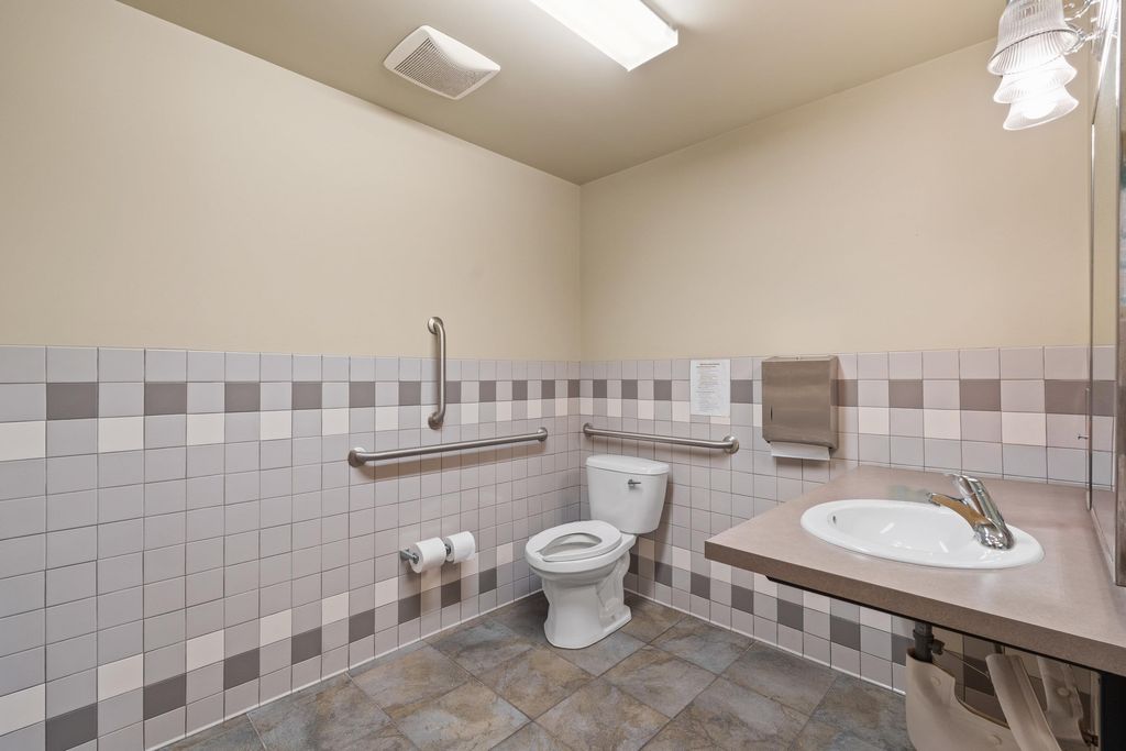 107 E Holland Ave, Spokane, WA 99218 photo 29