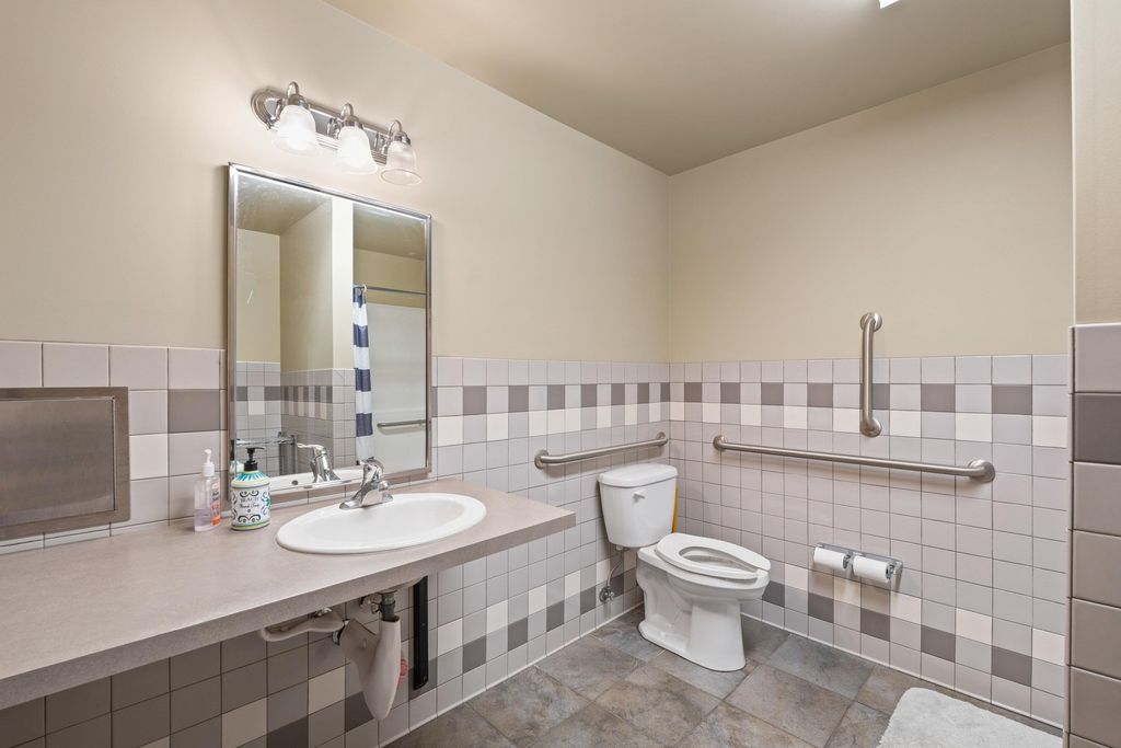 107 E Holland Ave, Spokane, WA 99218 photo 31