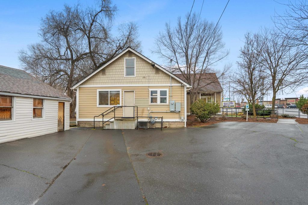 107 E Holland Ave, Spokane, WA 99218 photo 5