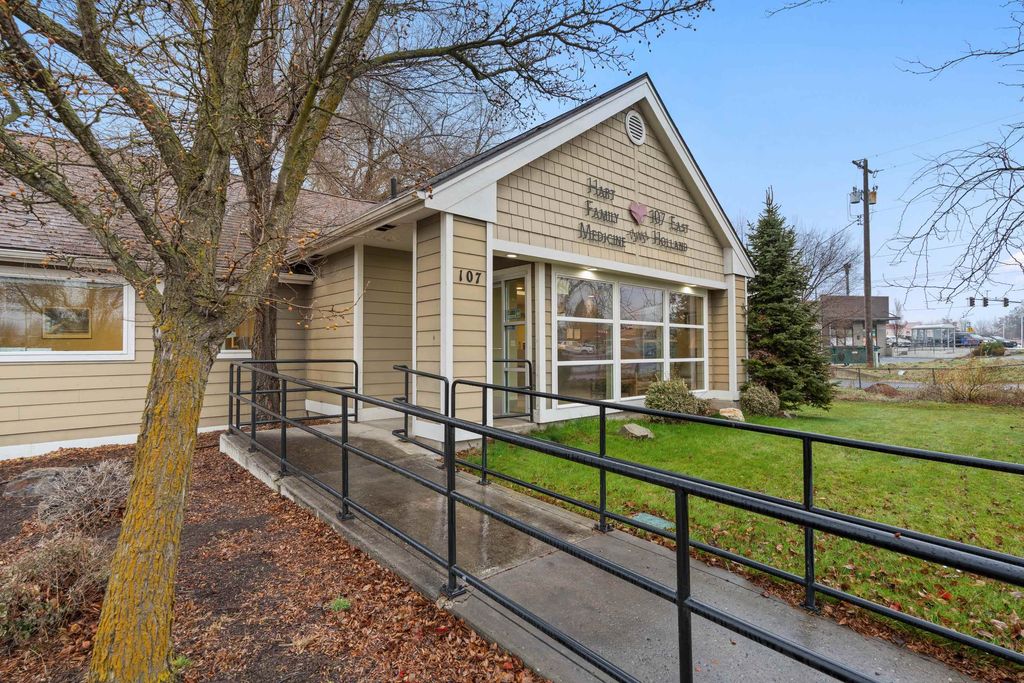 107 E Holland Ave, Spokane, WA 99218 photo 8