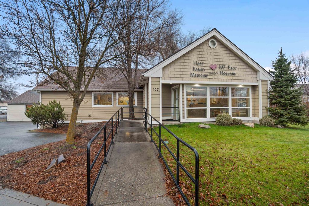 107 E Holland Ave, Spokane, WA 99218 photo 9