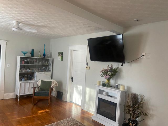 1180 W Grand Avenue, Muskegon City, MI 49441