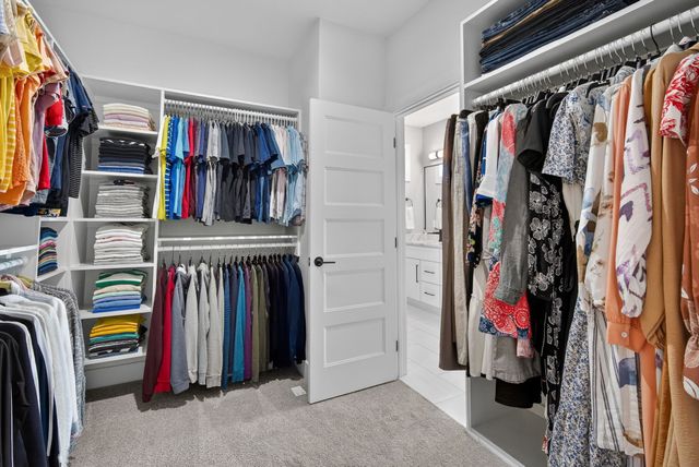 5015 149th Court, Urbandale, IA 50323