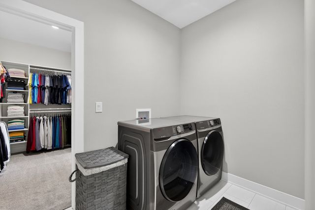 5015 149th Court, Urbandale, IA 50323