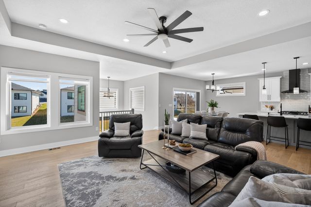 5015 149th Court, Urbandale, IA 50323