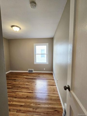 423 Campbell Street, River Rouge, MI 48218