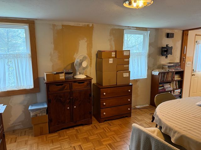 2403 Deets Road, Sterling, IL 61081