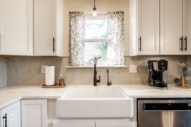 11378 Cherry Blossom West Drive, Fishers, IN 46038