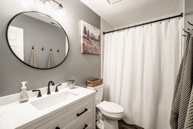 11378 Cherry Blossom West Drive, Fishers, IN 46038
