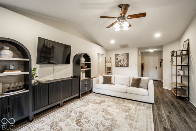 11378 Cherry Blossom West Drive, Fishers, IN 46038