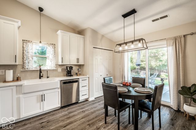 11378 Cherry Blossom West Drive, Fishers, IN 46038