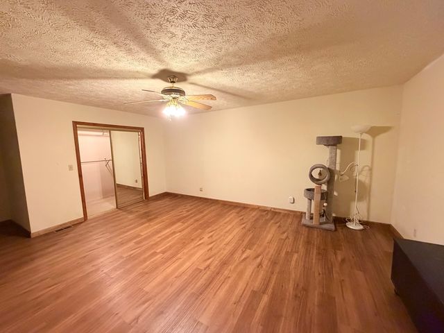 858 Benton Street, Eldorado, IL 62930