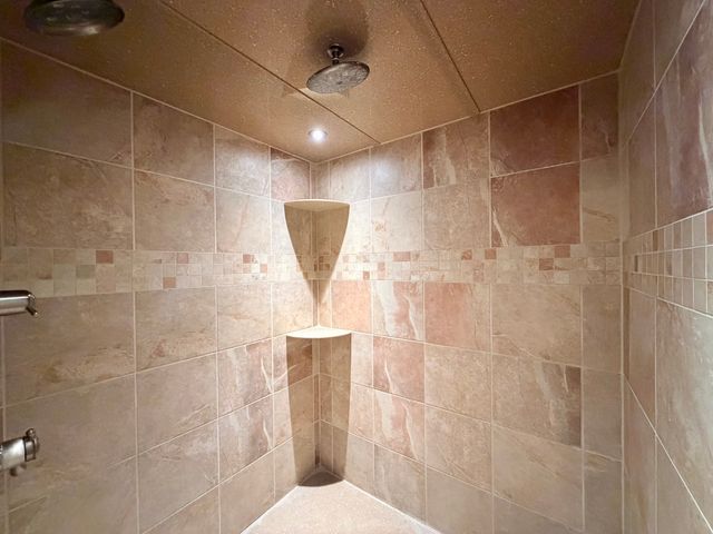 858 Benton Street, Eldorado, IL 62930