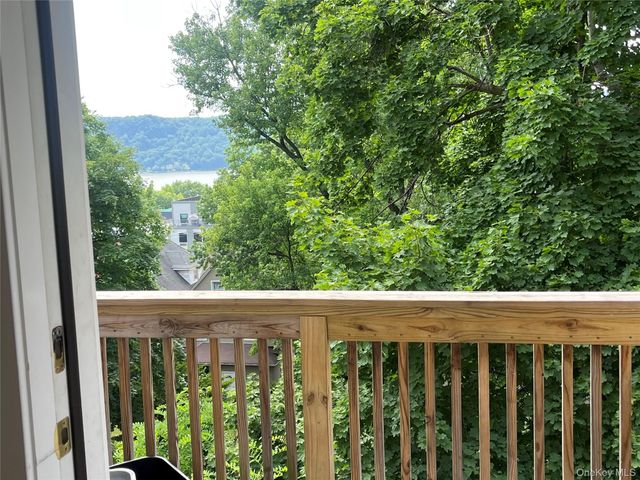 47 Lincoln Terrace, Yonkers, NY 10701