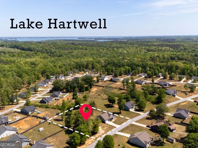 520 North Point Circle, Hartwell, GA 30643